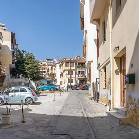Crystal With Free Private Parking *
