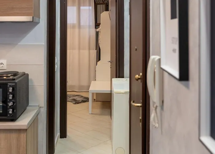 Crystal With Free Private Parking Of Stayinthess *