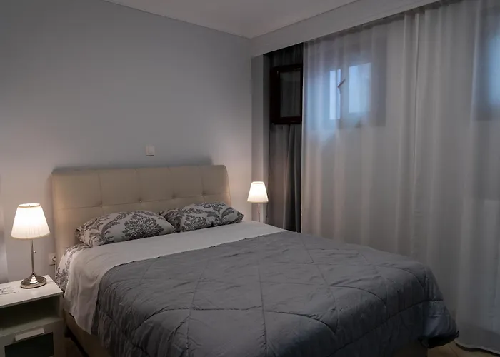 Crystal With Free Private Parking Of Stayinthess