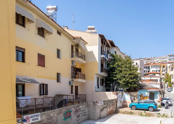 Crystal With Free Private Parking Of Stayinthess *