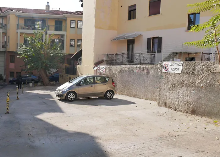 Crystal With Free Private Parking Of Stayinthess Thessaloníki