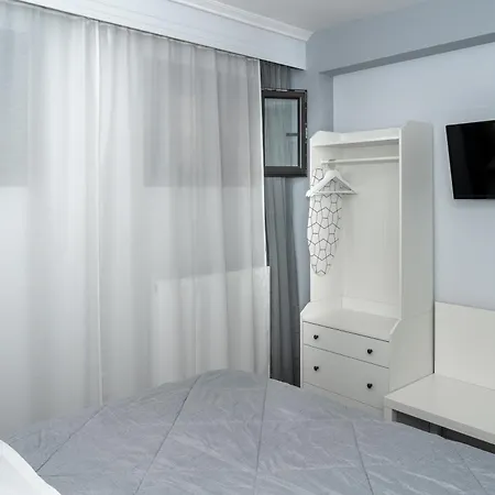 דירה Crystal With Free Private Parking Of Stayinthess